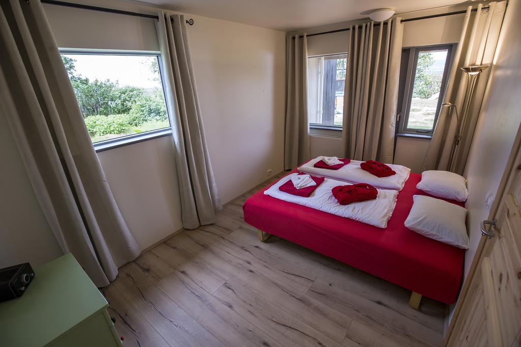 Hestasport Apartment Varmahlid  Bagian luar foto