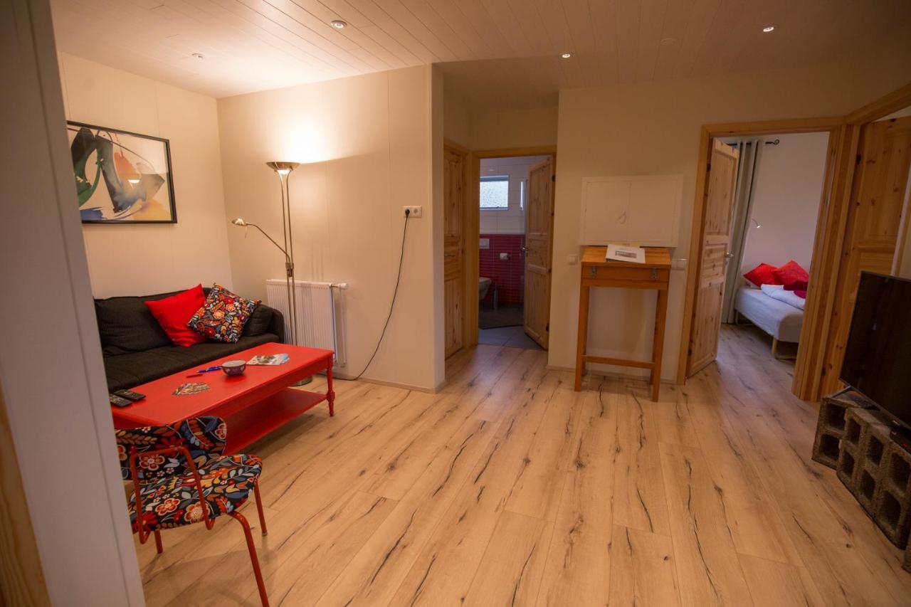Hestasport Apartment Varmahlid  Bagian luar foto